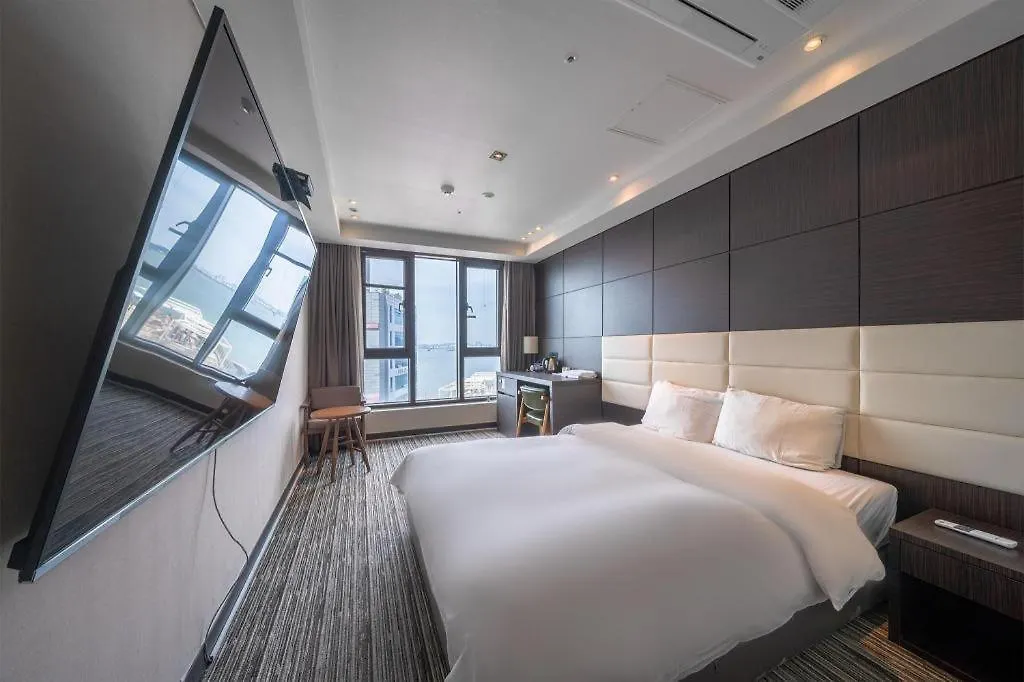 Stellar-Formerly International Hotel Yeongjong Incheon 4*,
